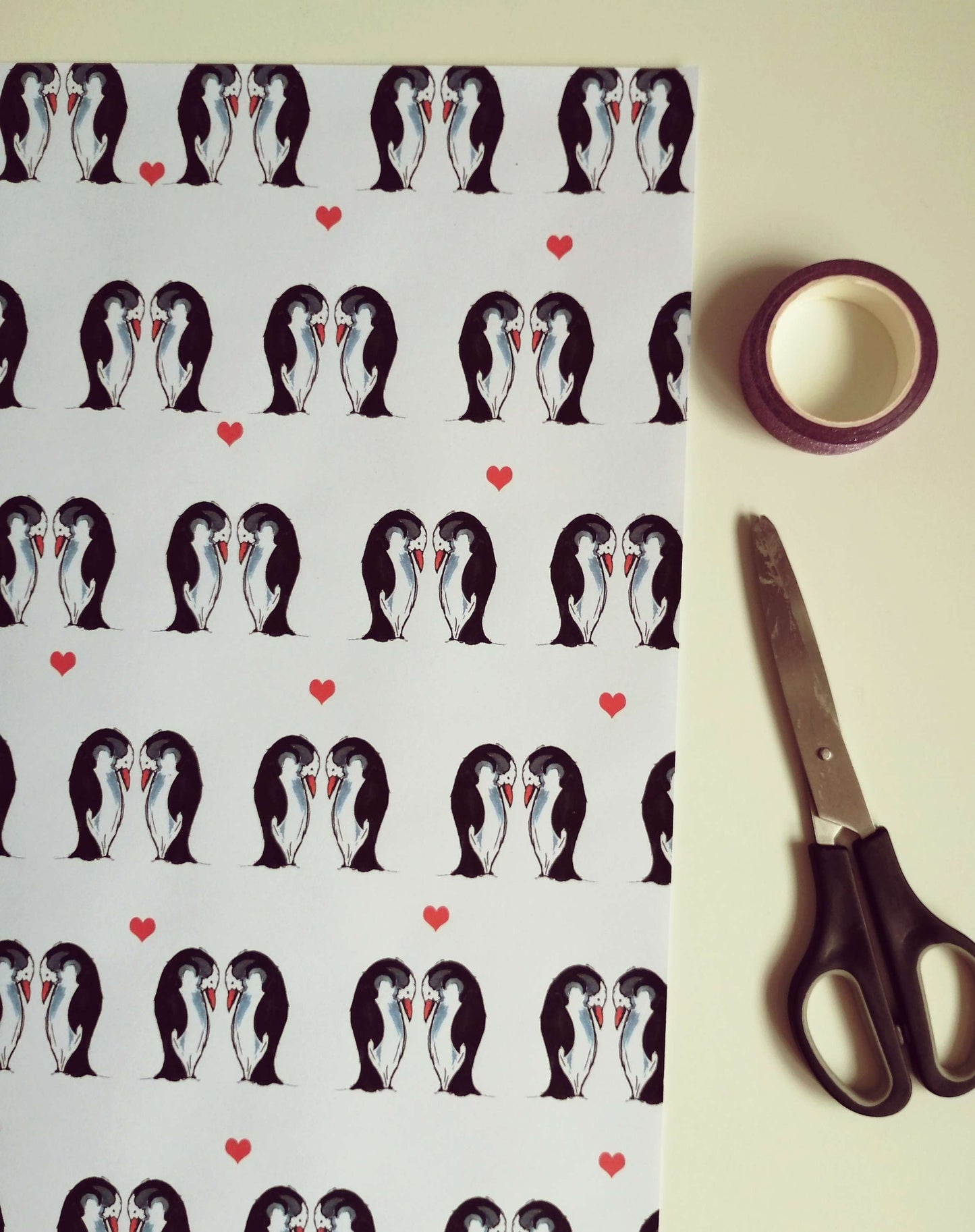 Penguin Gift Wrap image 1