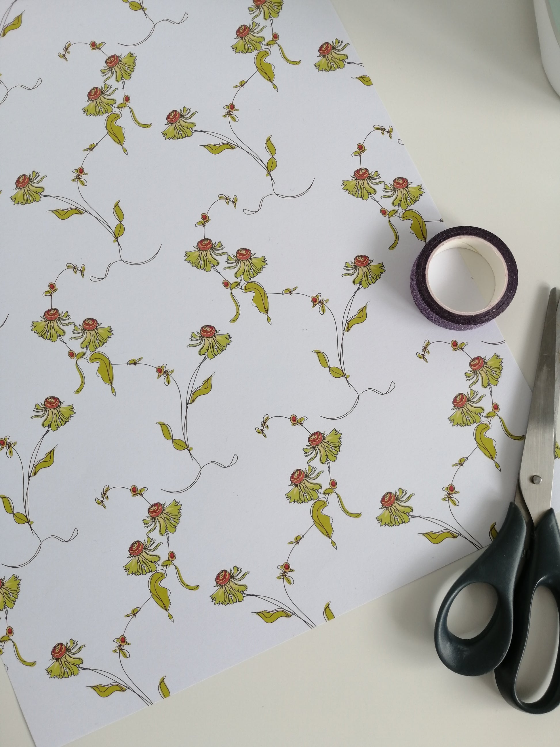 Helenium Floral Gift Wrap image 1