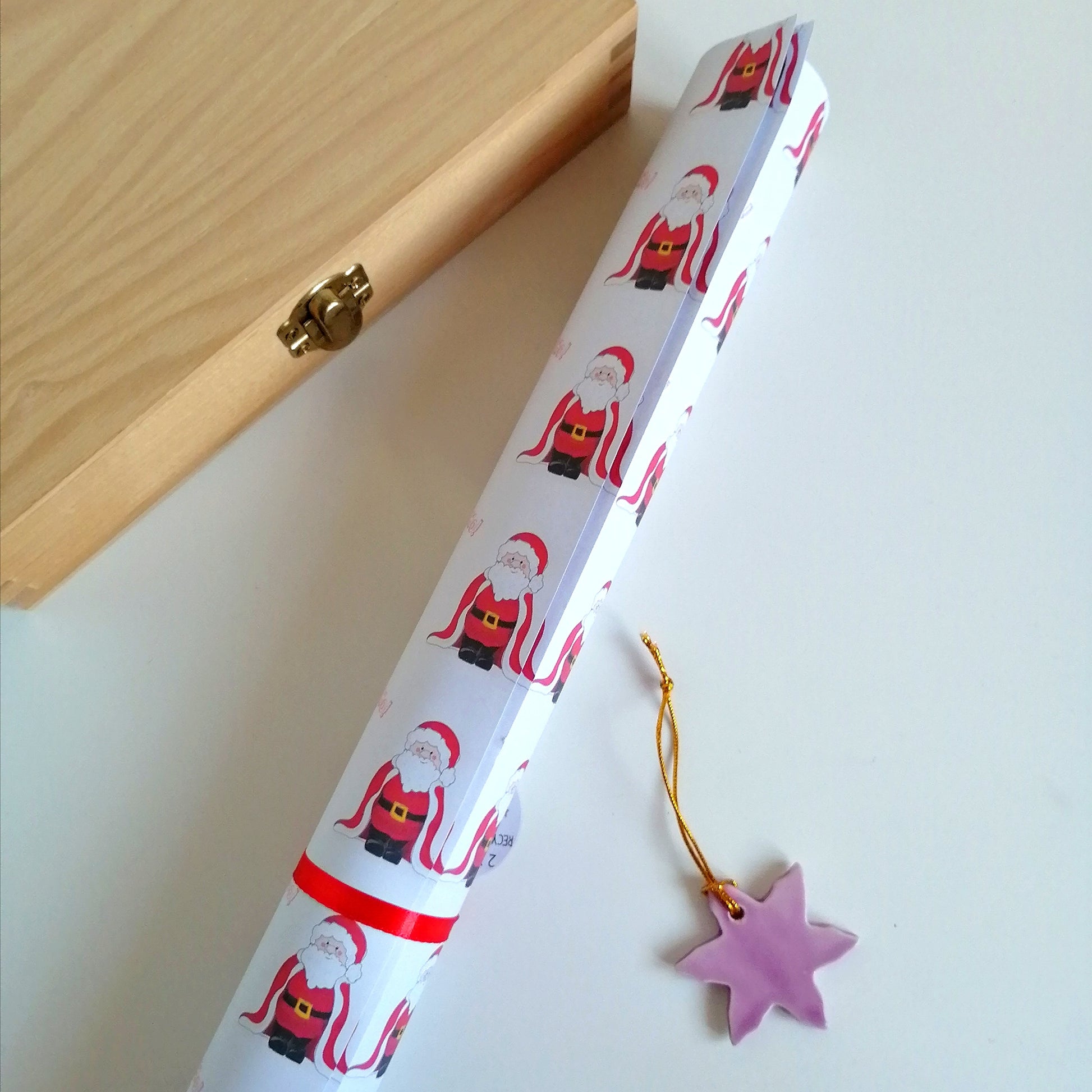 Santa Gift Wrap image 1