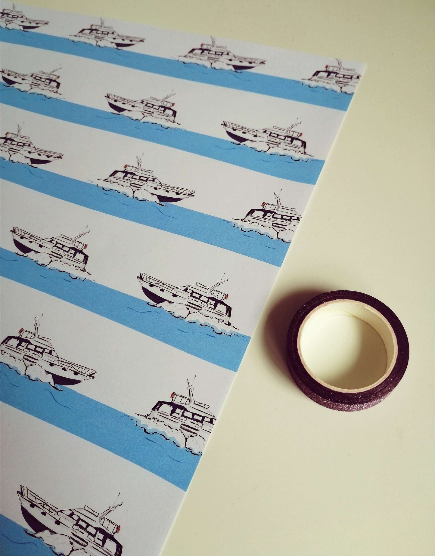 Boat Gift Wrap image 0
