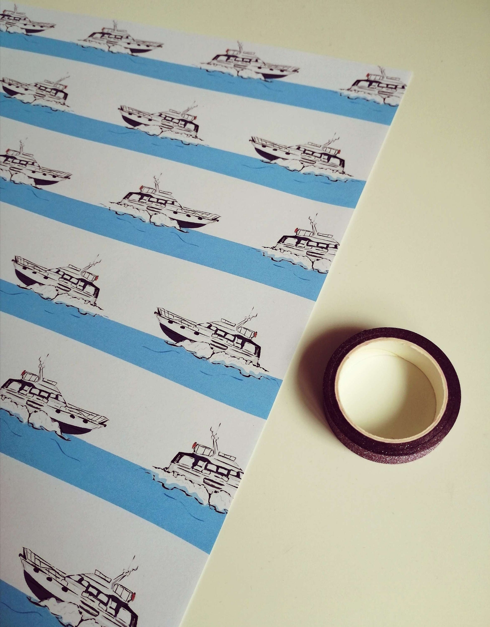 Boat Gift Wrap image 0